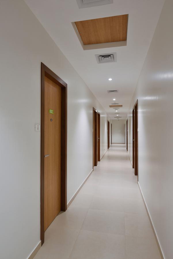 Hotel Leafio-Near Airport Βομβάη Εξωτερικό φωτογραφία