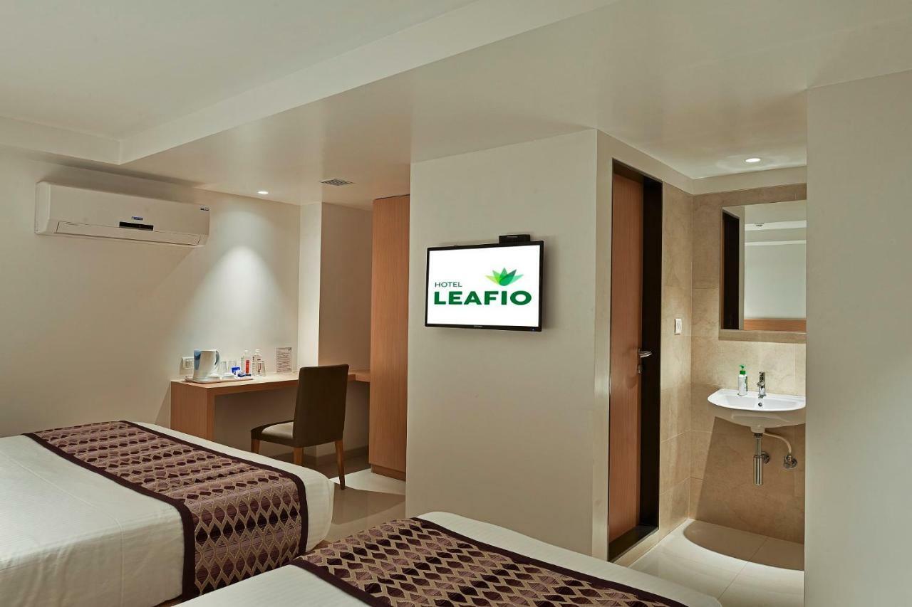 Hotel Leafio-Near Airport Βομβάη Εξωτερικό φωτογραφία